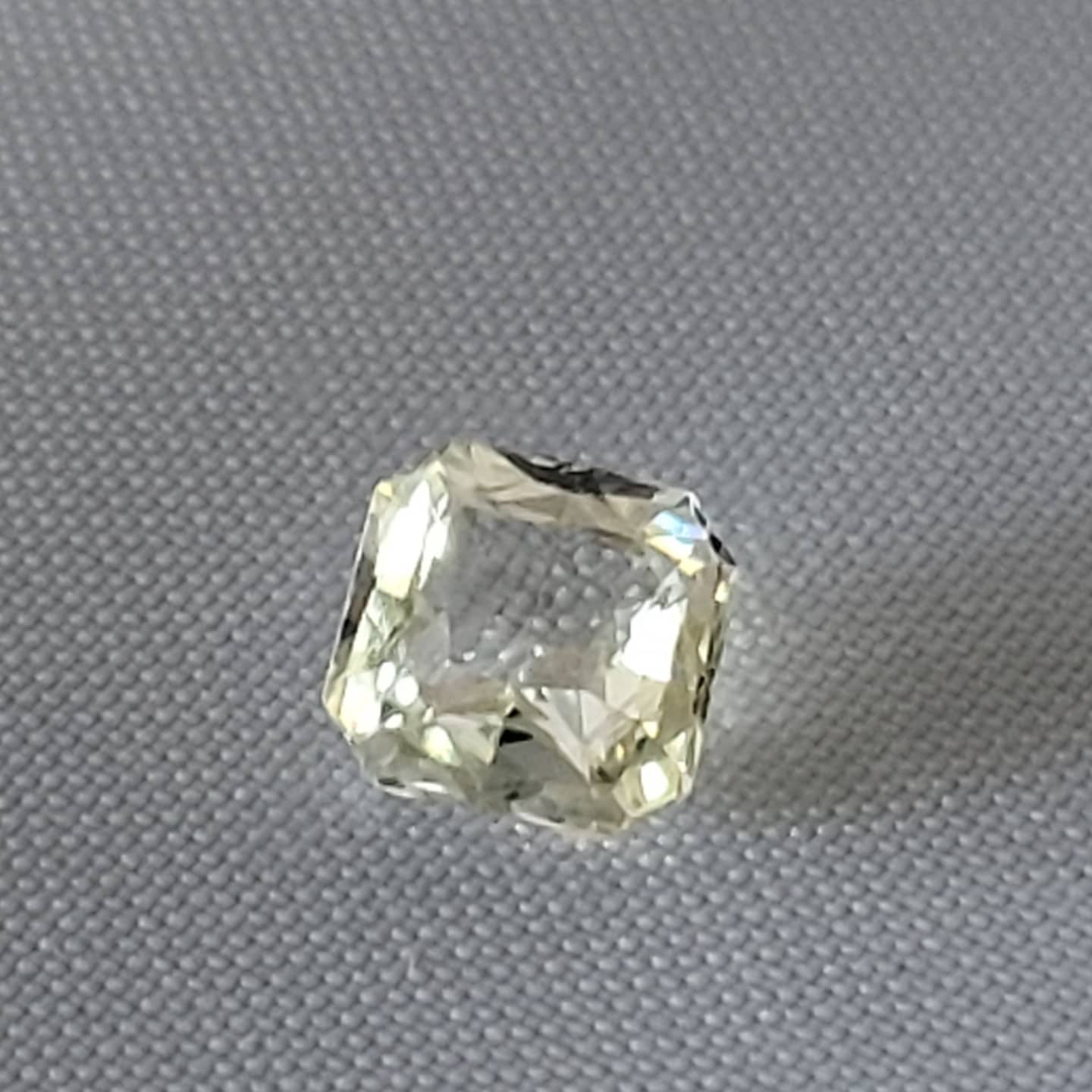 1.08 ct Pastel Lemon Sapphire